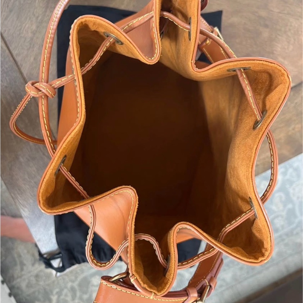 Louis Vuitton Tan Epi Leather Drawstring Bucket Bag - Picture 6 of 8